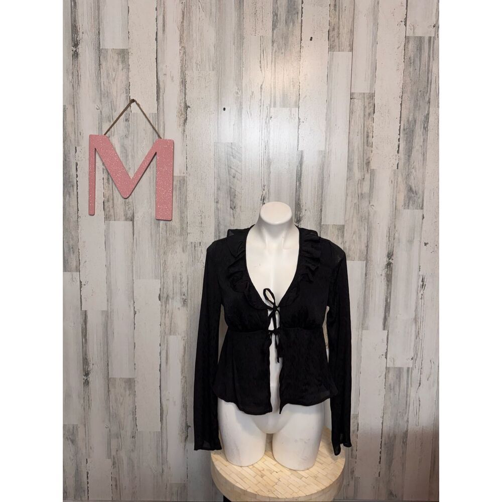 No Boundaries Black Ruffle Cardigan Top Womens Medium 8-10 Tie Front Long Sleeve